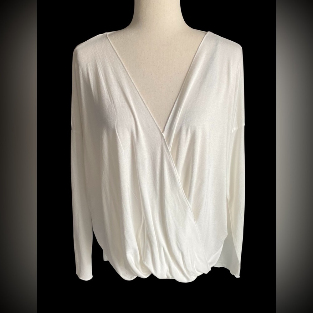NWOT-THE NU VINTAGE-Elegant White Draped Women's Top-size large